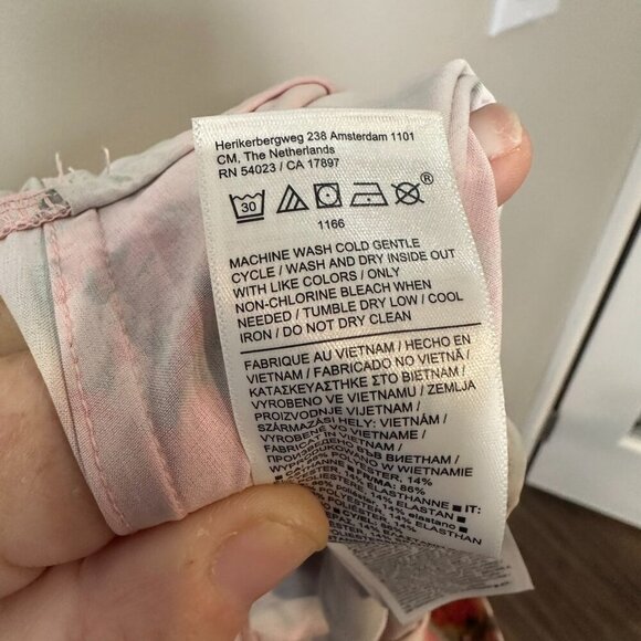 Athleta Marlow Romper Size Large Renewed Bloom Pink Pattern Tie Waist Athleisure - Picture 10 of 11